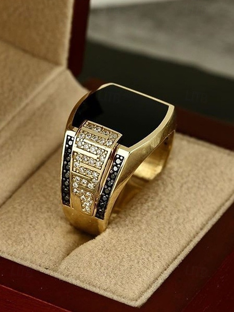 Anillo de aleación para hombre: detalles de diamantes blancos y negros, colores oro y plata, diseño elegante para ocasiones formales e informales. 2025 - $7.99 –P4