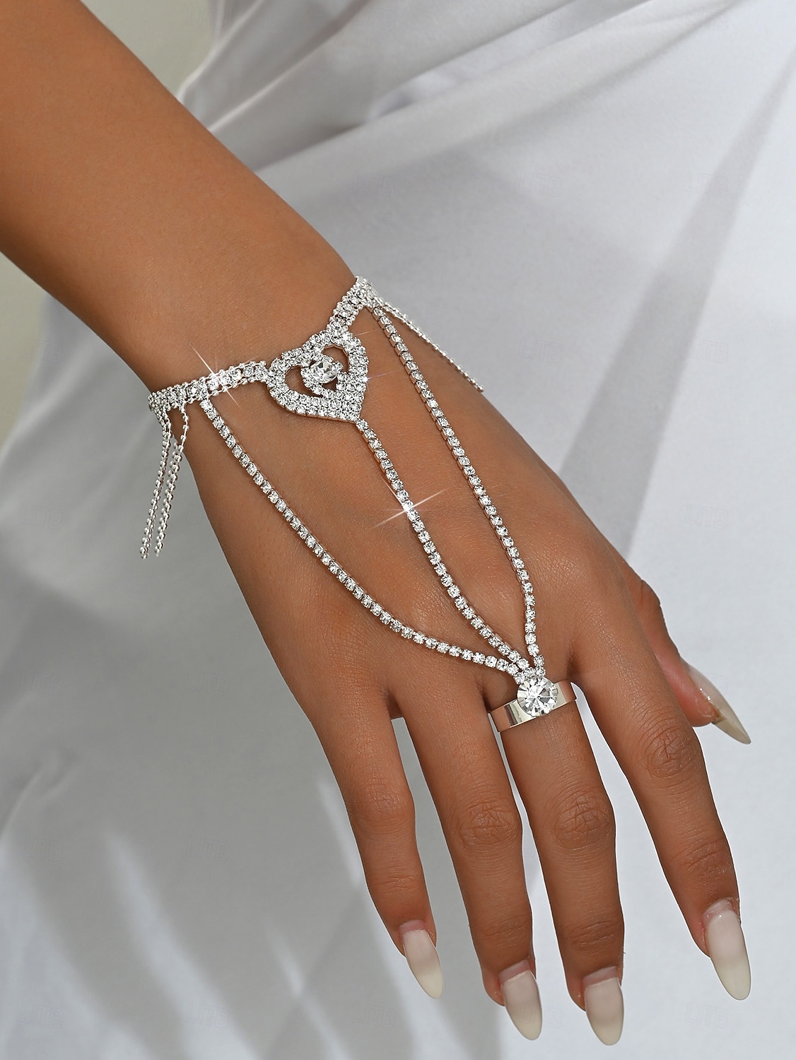 Γυναικείο βραχιόλι με αλυσίδα σε σχήμα καρδιάς και χρυσό στρας - κομψός συνδυασμός βραχιολιών με κρυστάλλινο δαχτυλίδι για πάρτι, γάμους και βραδινές περιστάσεις 2026 - $11.99 –P3