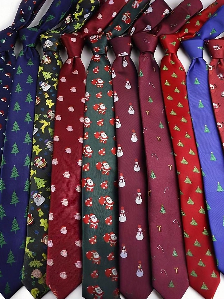 Cravates de Noël pour hommes – en polyester avec des motifs festifs de bonhommes de neige, de père Noël et de sapins, parfaites pour les fêtes et célébrations de fin d'année. de 2025 ? $11.99 –P2