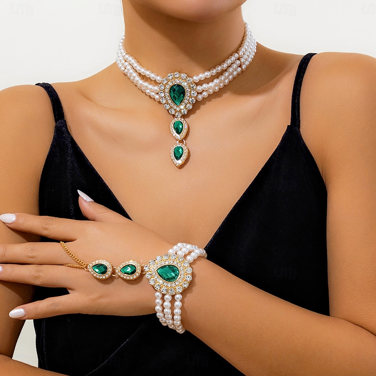 Conjunto de joias femininas com pérolas e esmeraldas - elegante colar choker e pulseira com strass para baile de gala, formatura ou festa noturna. de 2026 por $14.99 –P3