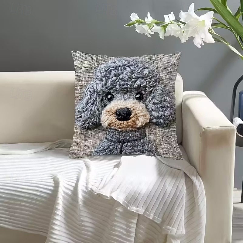 Capa de almofada decorativa cinza com estampa plana 2D de um cachorrinho de pelúcia fofo, em tecido macio de pelúcia curta com bordado falso, ideal para sofá, quarto, sala de estar e decoração de móveis. de 2026 por $7.99 –P4