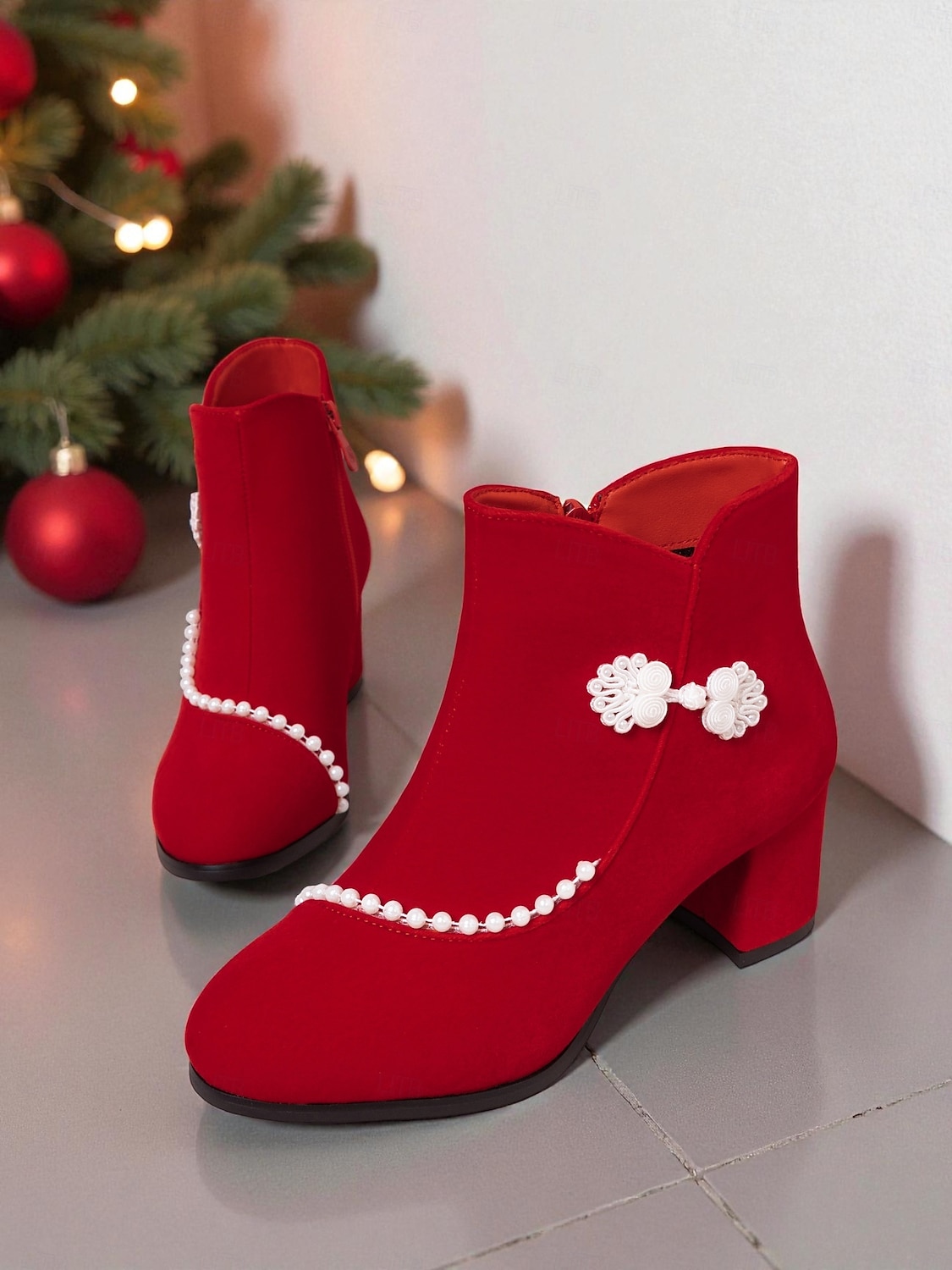 Rote Damen-Ankle-Boots mit Imitationsperlenbesatz – eleganter Festtagsstil, weiches Futter, praktischer seitlicher Reißverschluss, perfekt für Weihnachtsfeiern, Winteroutfits, Familienfeste und als Geschenk. 2026 - $59.99 –P4