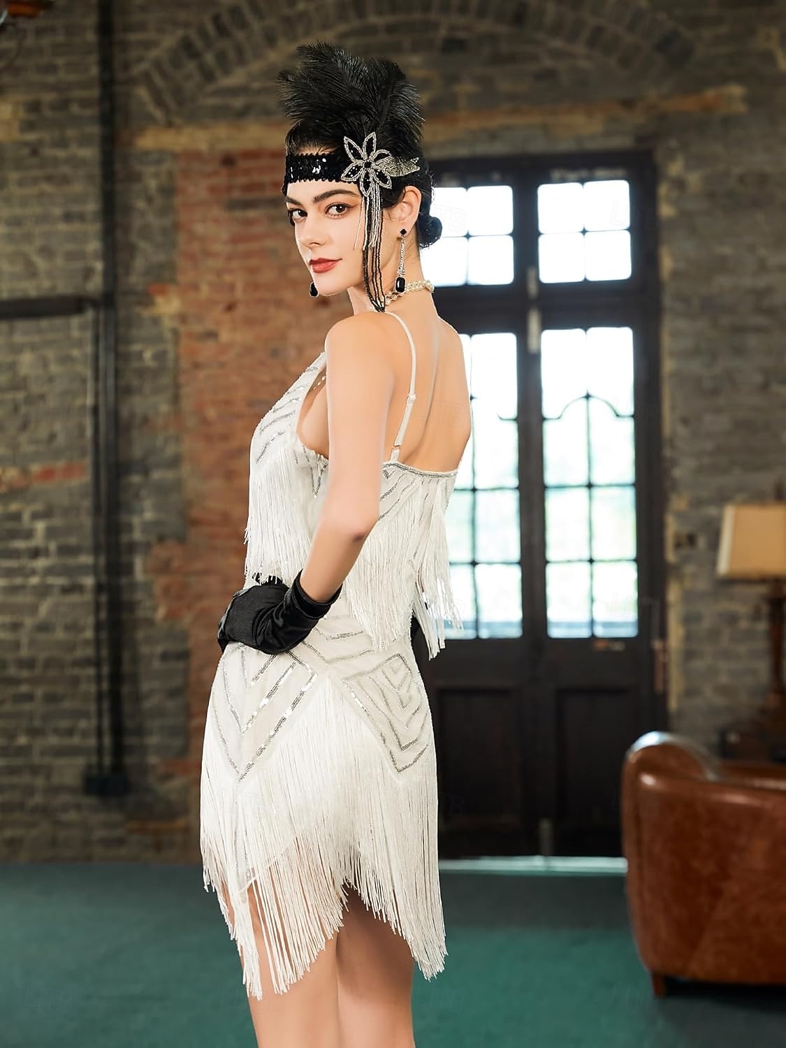 Set Anni Ruggenti Anni 1920 Mini Vestito Nozze Addio al celibato con accessori Senza maniche Il grande Gatsby Charleston Paillettes Frangia con nappe Piuma Scollo a V profondo Costume Per donna del 2026 a $76.99 –P4