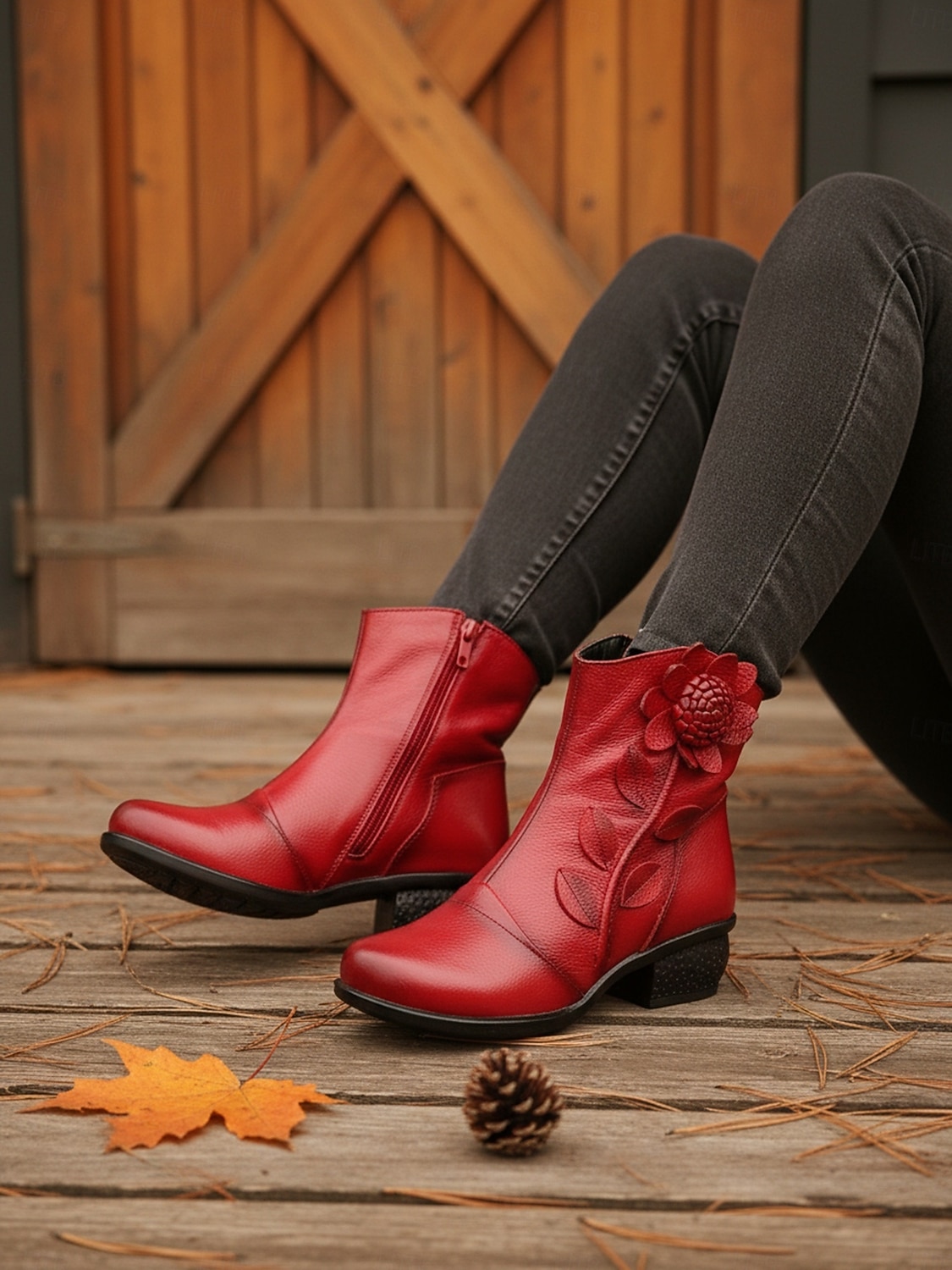 حذاء نسائي من الجلد الأحمر بكعب متوسط وتطريز زهور - حذاء قصير كلاسيكي بكعب متوسط للملابس الكاجوال والأنيقة 2026 - $64.99 –P1