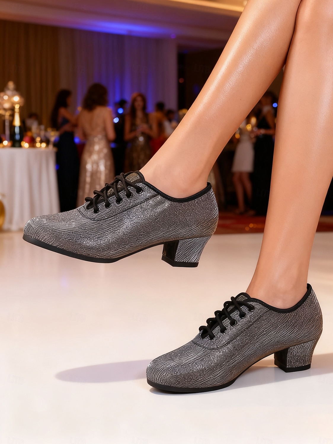 scarpe da ballo latino da donna in oro e argento - scarpe da ballo professionali da sala da ballo, tango, jazz, con lacci, finitura metallica sfumata e tacchi bassi per esibizioni o prove del 2026 a $42.99 –P4