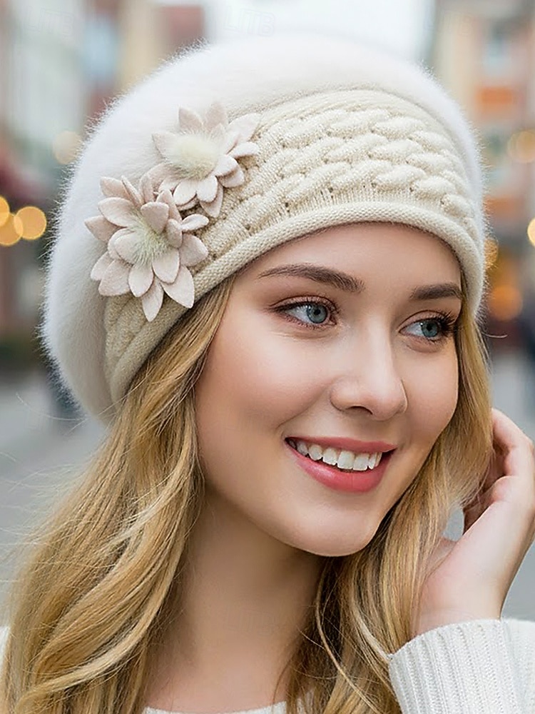 Dame vinterberet med 3D-blomster – mykt fuskepelsmateriale med fleecefôr, stilig strikkedesign, tilgjengelig i flere farger, perfekt for kaldt vær og høytidsklær 2025 - $14.99 –P3