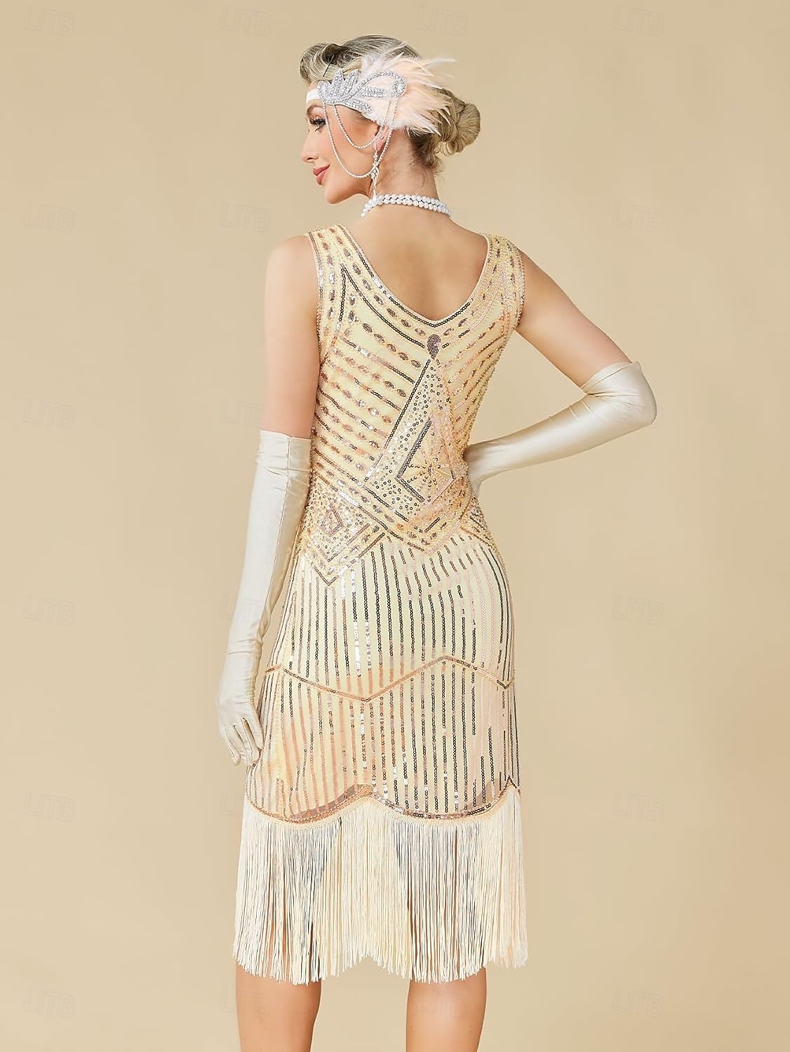 Conjunto Loucos anos 20 Anos 20 Até os Joelhos Vestidos Vestido melindroso Roupa com acessórios Sem Mangas O Grande Gatsby charleston Paetês Franjas Pena Decote V Fantasia Mulheres Carnaval Ano Novo de 2026 por $69.99 –P14