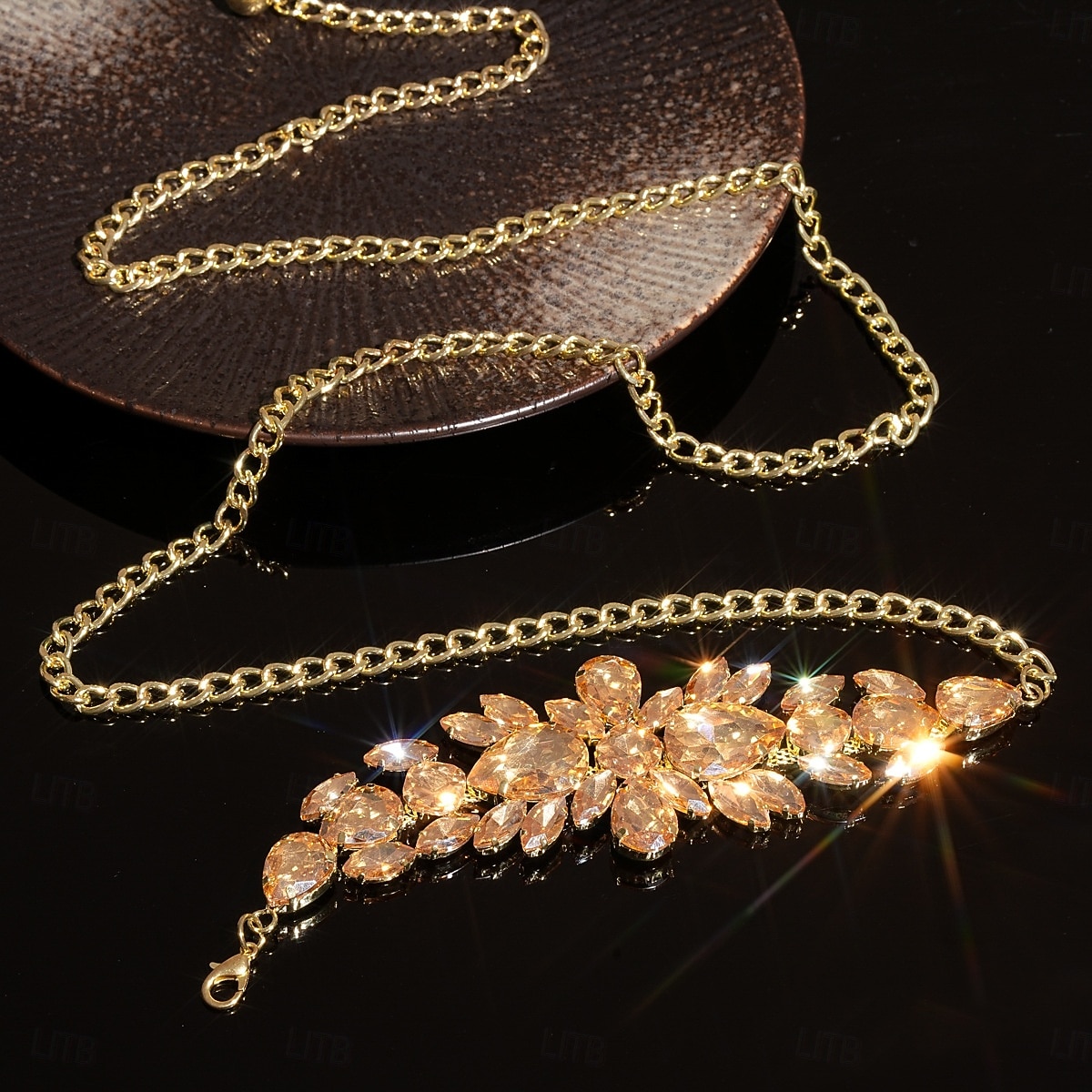 Cadena de cintura con cristales de estrás para mujer: un accesorio dorado brillante para fiestas elegantes de Año Nuevo y bailes. &eventos de baile formales 2026 - $11.99 –P4