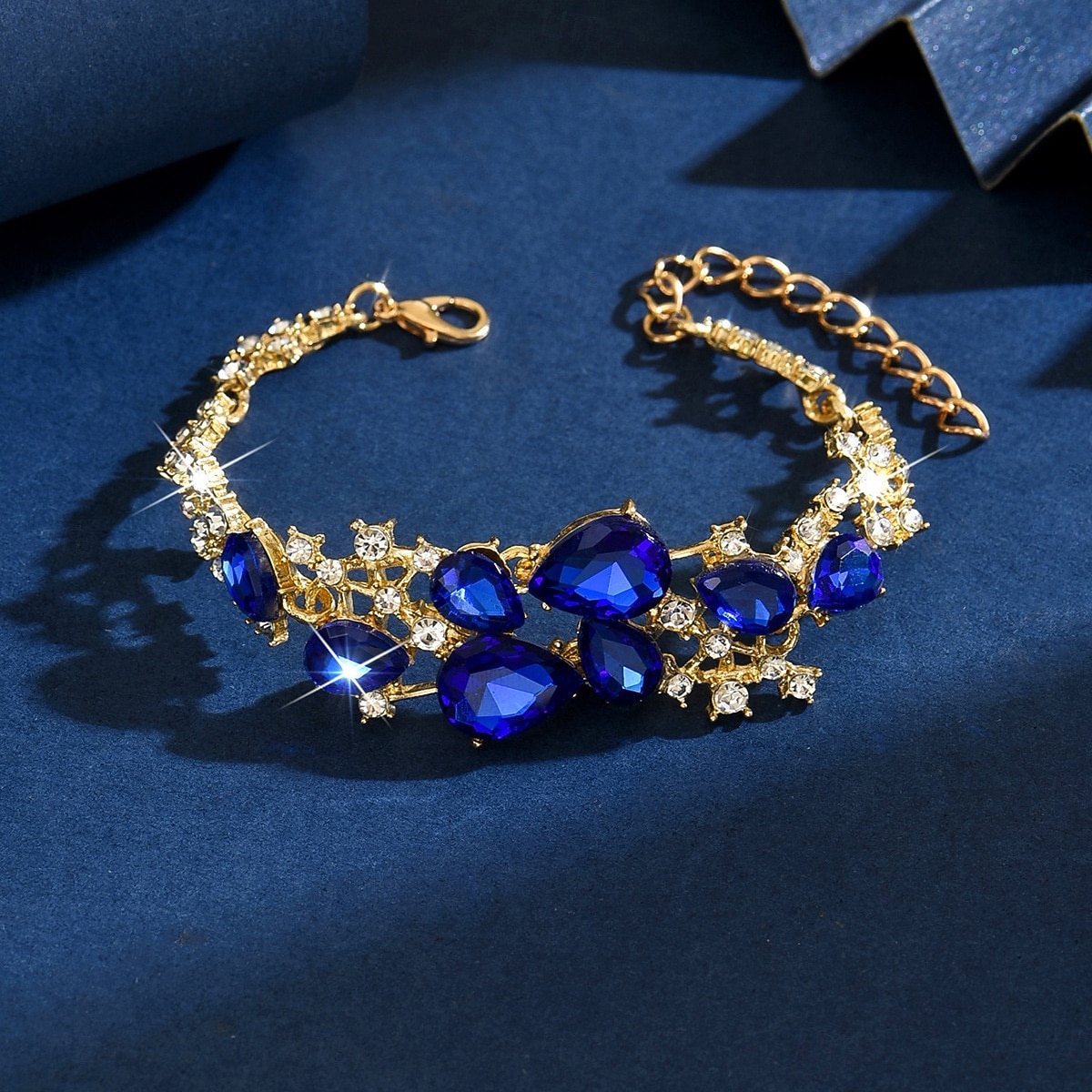 Dámský náramek s křišťálovými kamínky - třpytivý stříbrný nastavitelný náramek na večírky, svatby a večerní příležitosti na konci roku 2026 - $11.99 –P3