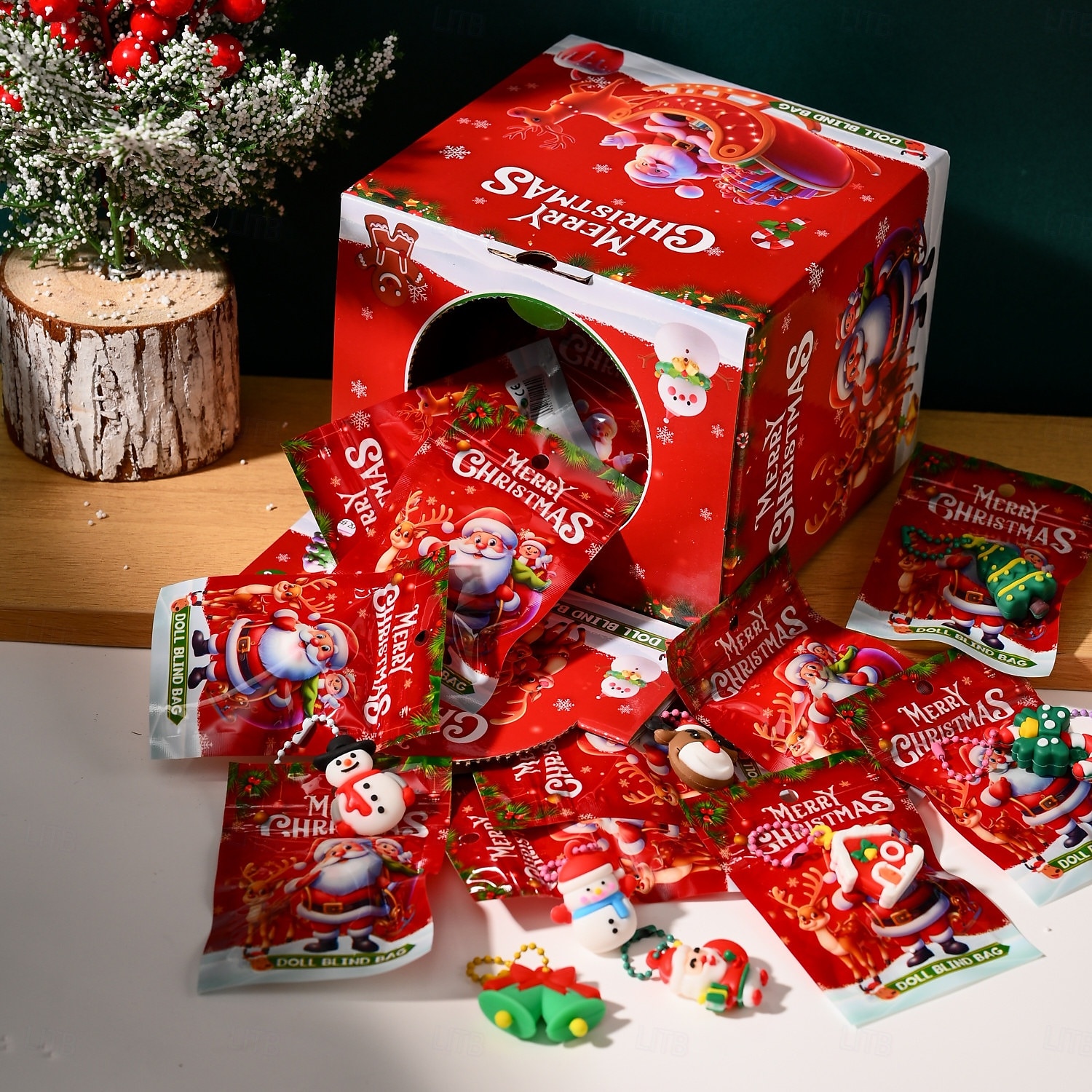 32pcs Christmas Ornament Set with Santa, Reindeer, Snowmen & Candy Canes, Festive Holiday Decorations with Hanging Loop, Perfect For Backpacks 2025 - $15.99 –P2