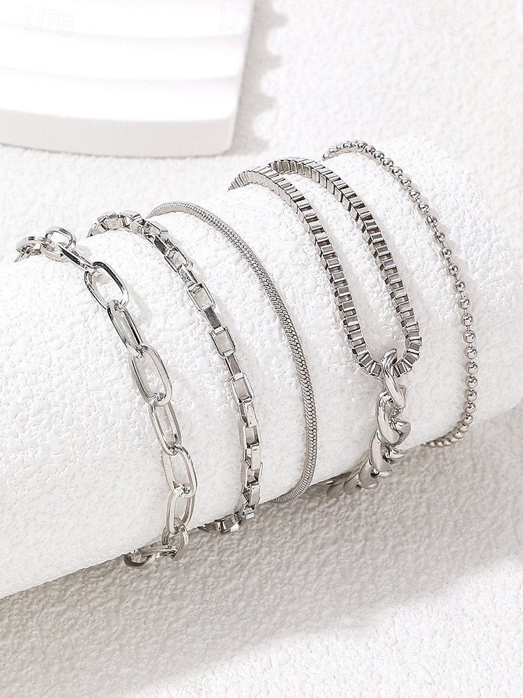 Conjunto de pulseras navideñas de aleación para mujer: elegantes y con estilo, con múltiples diseños en oro y plata, perfectas para regalos navideños y ocasiones festivas. 2026 - $7.99 –P4