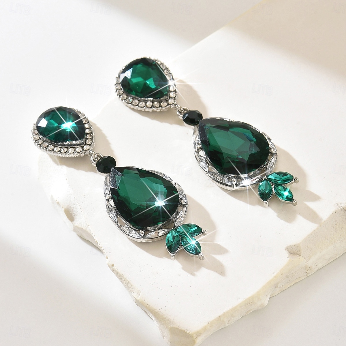 orecchini da donna con cristalli color smeraldo - lussuosi pendenti di strass &modelli di cerchi per feste glamour ed eventi serali del 2026 a $11.99 –P9