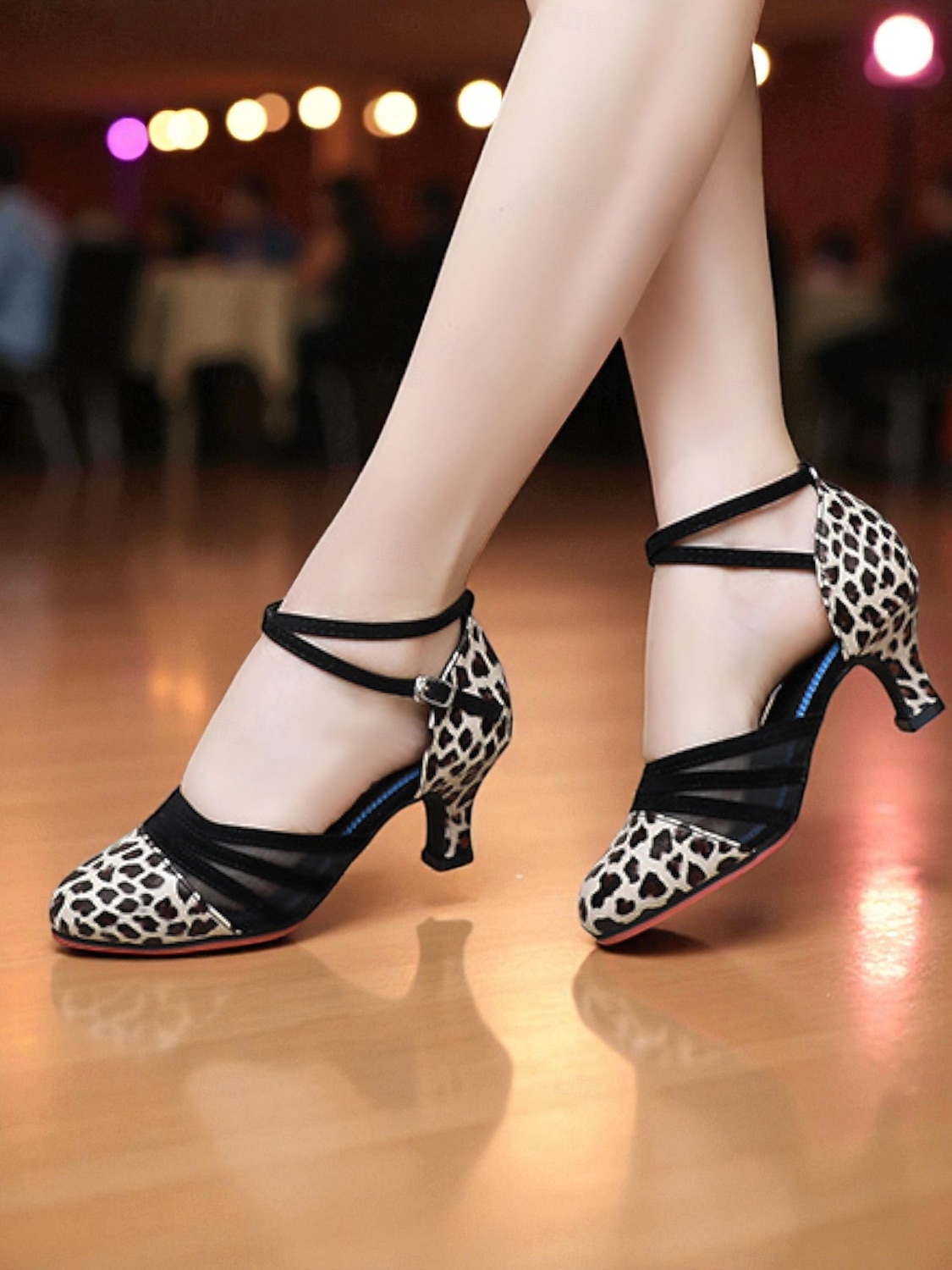 Scarpe da ballo latino professionali da donna con stampa leopardata - tacchi da sala da ballo con cinturini in pelle scamosciata e rete per salsa, tango e gare di performance del 2026 a $32.99 –P1