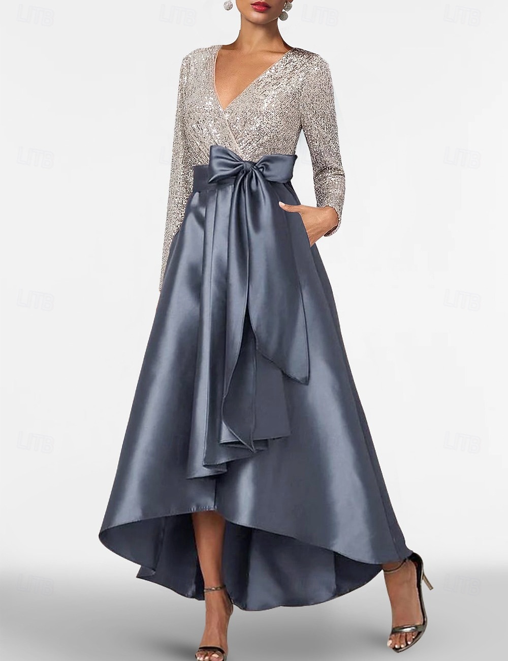 Linea ad A Asimmetrico Abiti da Cocktail Abito da Sera Da principessa Abito formale Elegante Setoso Manica Lunga Scollo a V Formale Matrimonio Tasca Raso Con Paillettes con Fiocco/Fiocchi del 2025 a $134.99 –P1