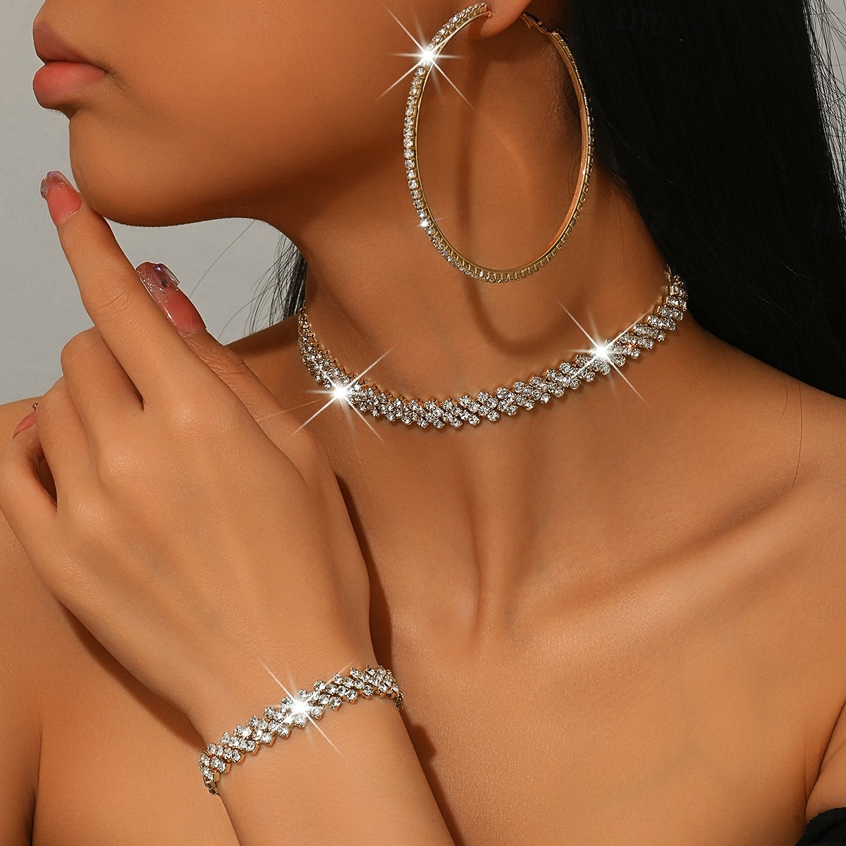 Set de bijuterii pentru femei cu strasuri aurii - cercei rotunzi strălucitori, colier tip choker cu cristale &brățară asortată, accesorii glamour pentru baluri, baluri &evenimente de petrecere 2026 - $22.99 –P2