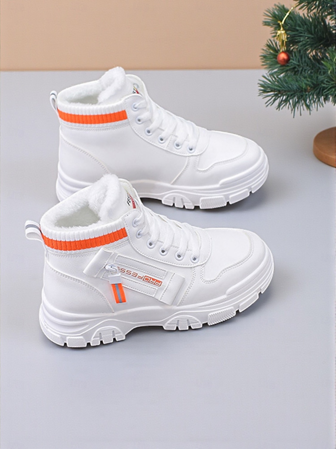 Weiße, warme Damen-Sneaker mit hohem Schaft und Kunstfellfutter – trendige Winterschuhe mit klobiger Sohle für lässige Outdoor-Aktivitäten 2026 - $34.99 –P2