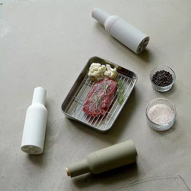 Moedor elétrico de sal e pimenta a bateria, moedor automático de especiarias, moedor de cominho, pulverizador, utensílios de cozinha para temperar. de 2026 por $27.99 –P3