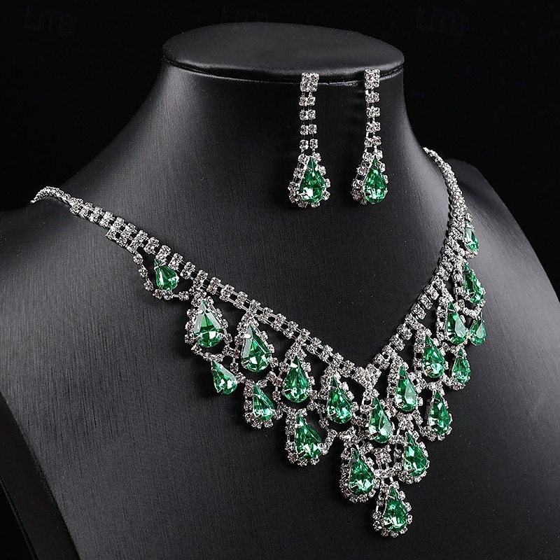 Ensemble collier et boucles d'oreilles pendantes en argent plaqué violet pour femme - bijoux de mariée élégants en cristal pour mariages, bals de fin d'année et soirées habillées de 2026 ? $11.99 –P8