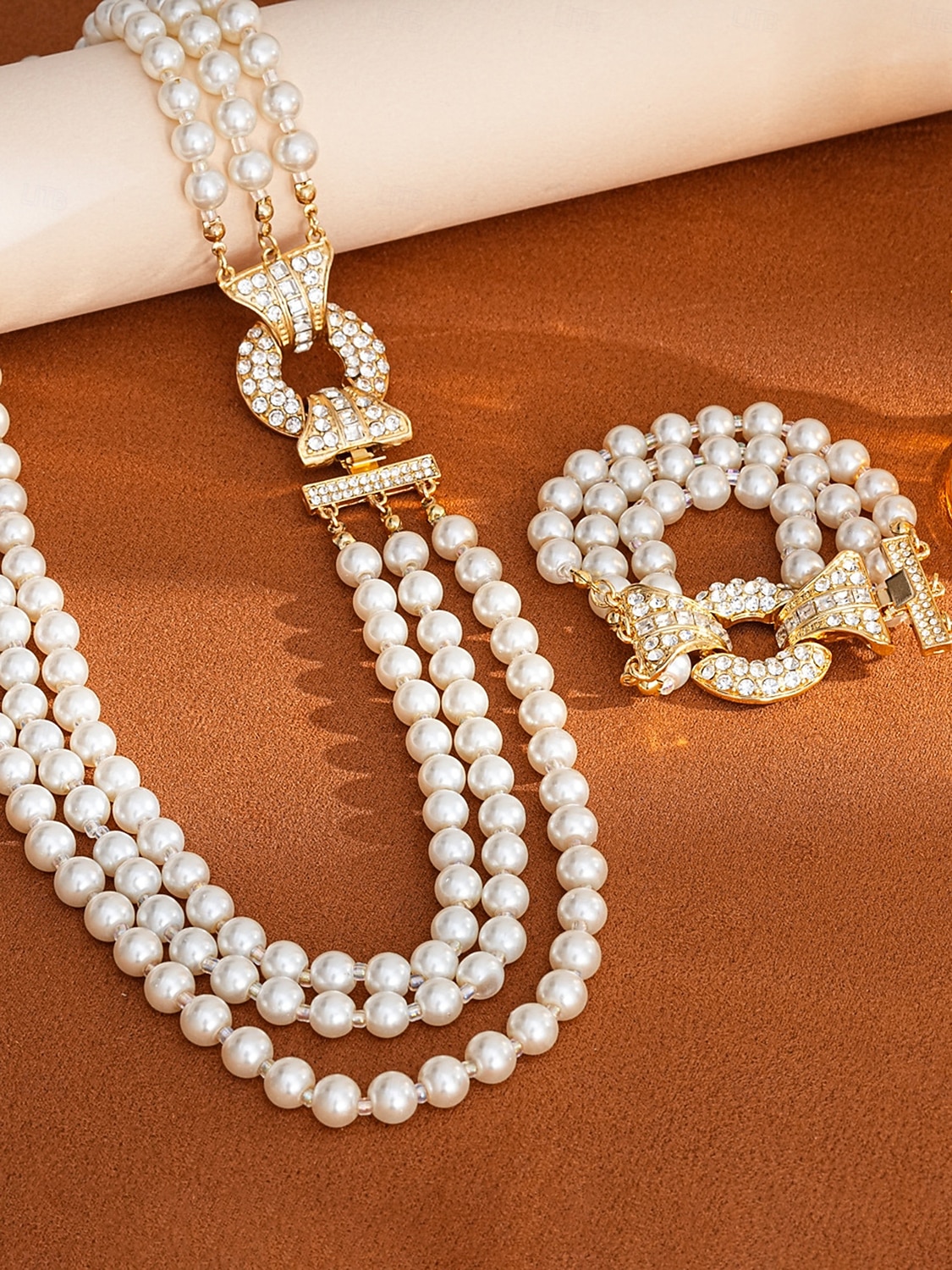 collier de perles à plusieurs rangs pour femme &Ensemble de bijoux en strass - élégant collier et bracelet multi-rangs pour les fêtes et le réveillon du Nouvel An &événements spéciaux en soirée de 2026 ? $24.99 –P1