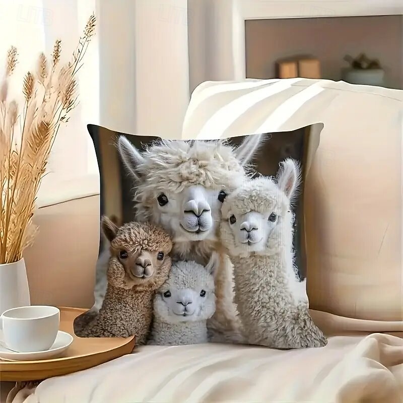 Housse de coussin décorative à motif alpaga mignon, imprimée en 2D, idéale pour le canapé du salon. Adorable coussin décoratif à motif animal. de 2026 ? $9.99 –P5