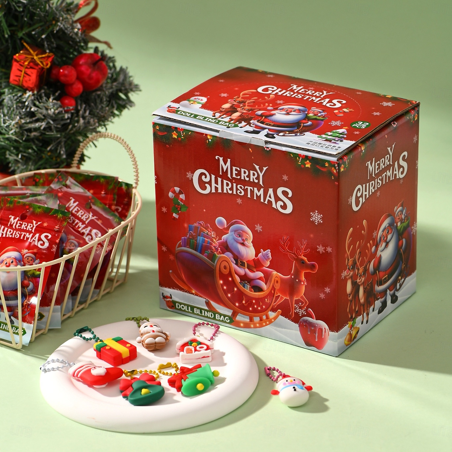 32pcs Christmas Ornament Set with Santa, Reindeer, Snowmen & Candy Canes, Festive Holiday Decorations with Hanging Loop, Perfect For Backpacks 2025 - $15.99 –P3