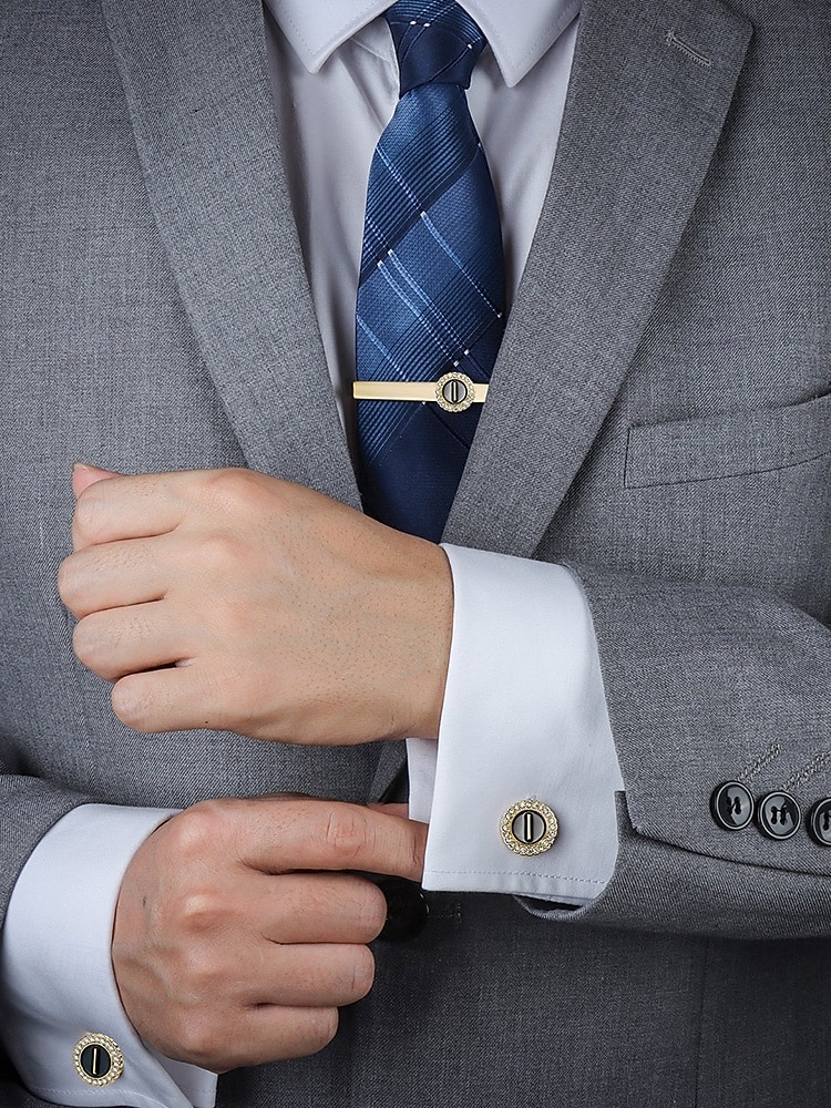 Комплект из мужского зажима для галстука, запонок и булавки для лацкана из сплава – элегантный черно-золотой дизайн с кристаллами, персонализированный 26 инициалами, идеальный подарок для официальных мероприятий и делового дресс-кода 2026 - $11.99 –P1