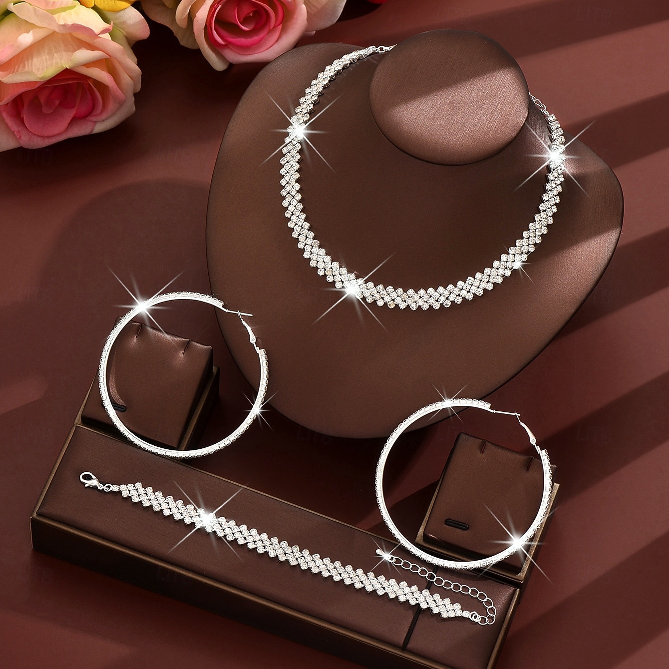 Set de bijuterii pentru femei cu strasuri aurii - cercei rotunzi strălucitori, colier tip choker cu cristale &brățară asortată, accesorii glamour pentru baluri, baluri &evenimente de petrecere 2026 - $22.99 –P3