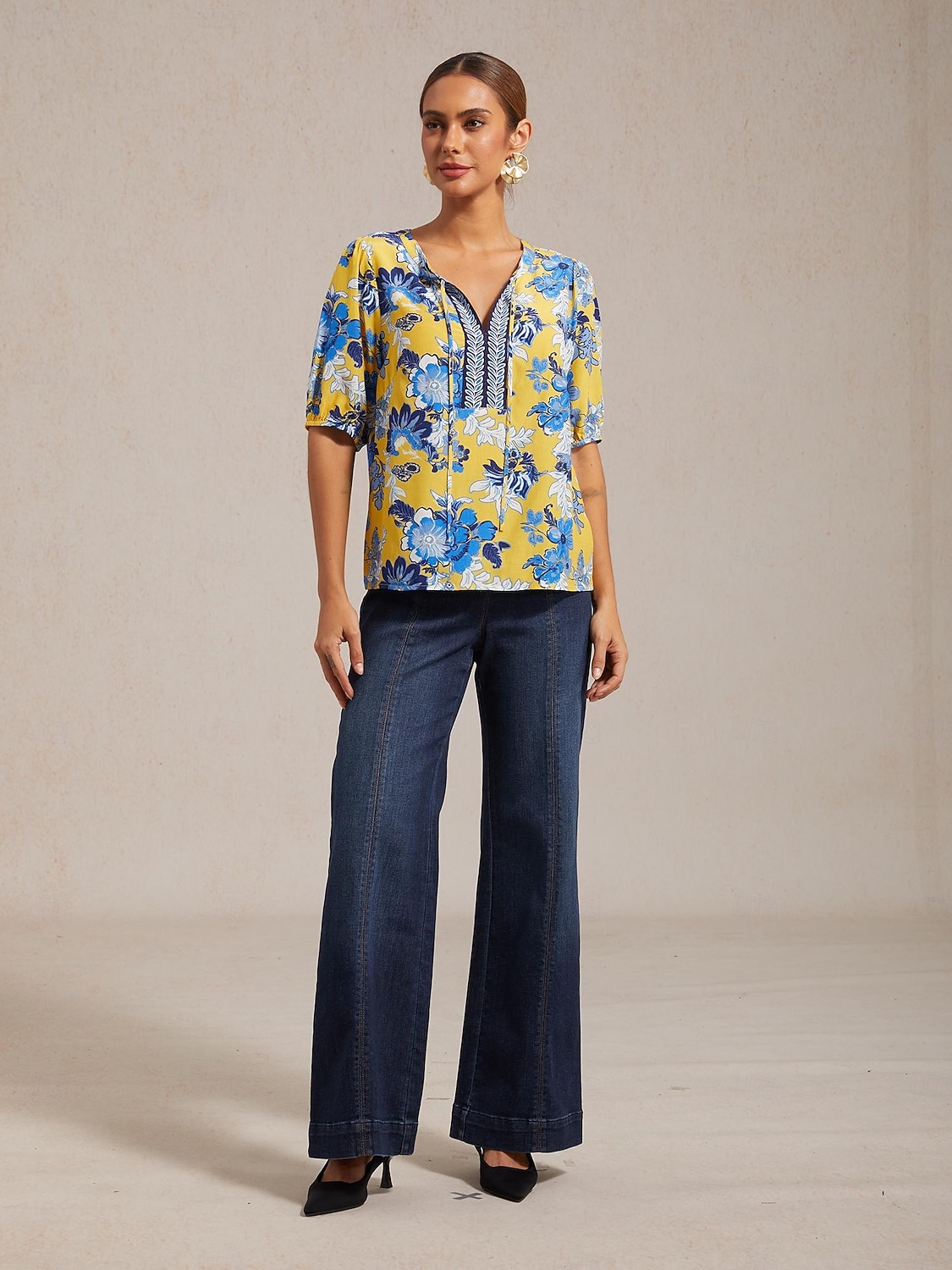 viskózový top s kulatým výstřihem a uměleckým květinovým potiskem na dovolenou 2026 - $15.99 –P2