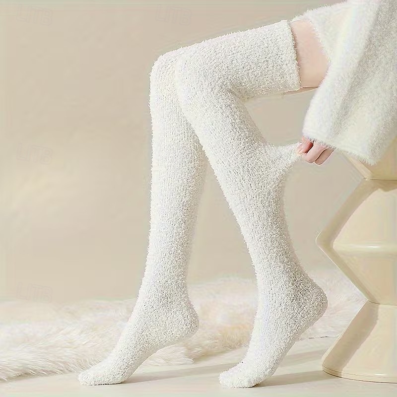 chaussettes hautes duveteuses pour femmes, chaussettes chaudes et douces montantes jusqu'aux cuisses, chaussettes pantoufles confortables de 2026 ? $13.99 –P2