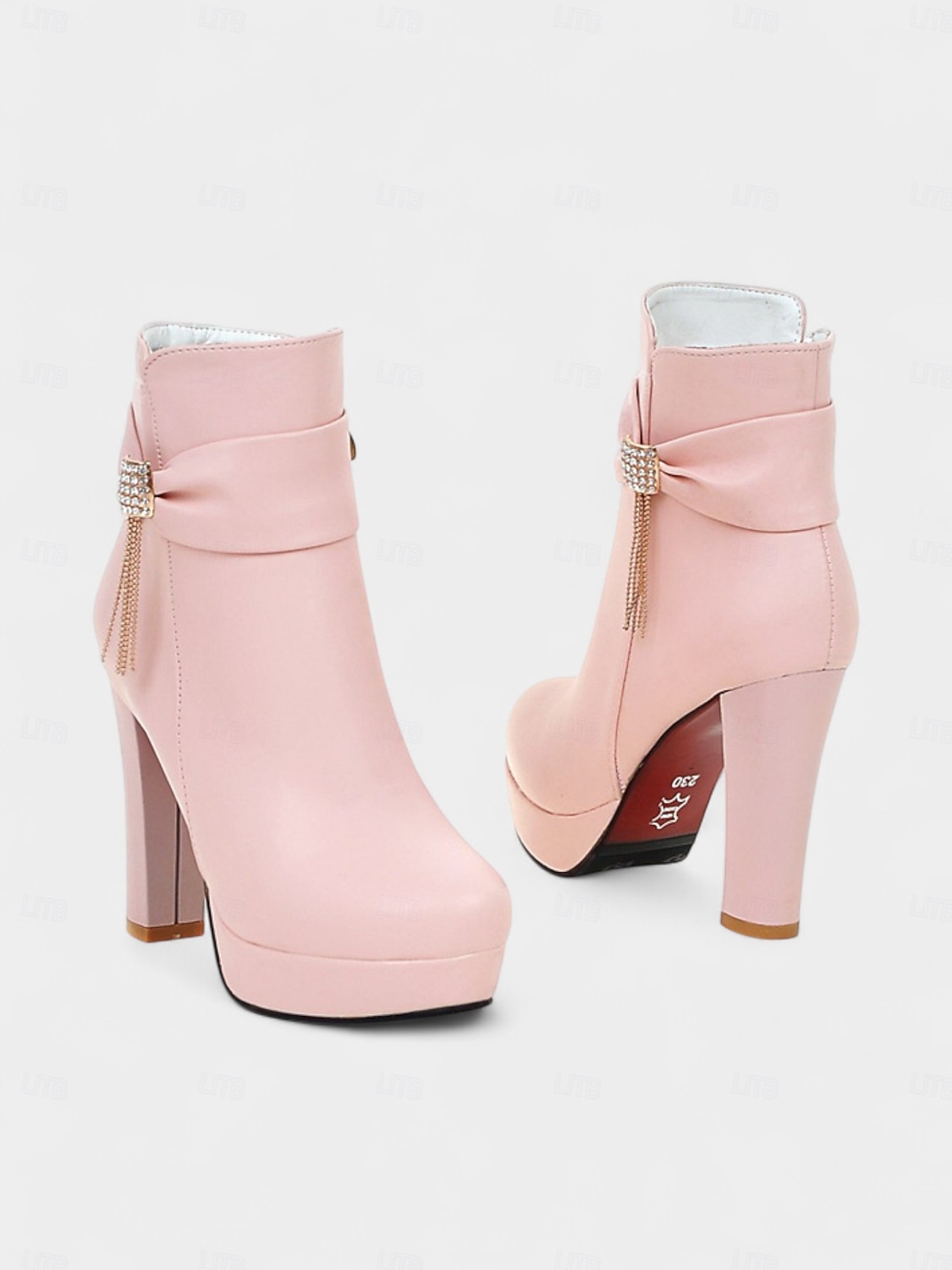 2026年 ラインストーンのディテールが施されたレディースのブラックアンクルブーツ。フォーマルなシーン、パーティー、夜のお出かけにぴったりのシックなイブニングスタイルのプラットフォームブーツ。  コレクション – $59.99 –P5