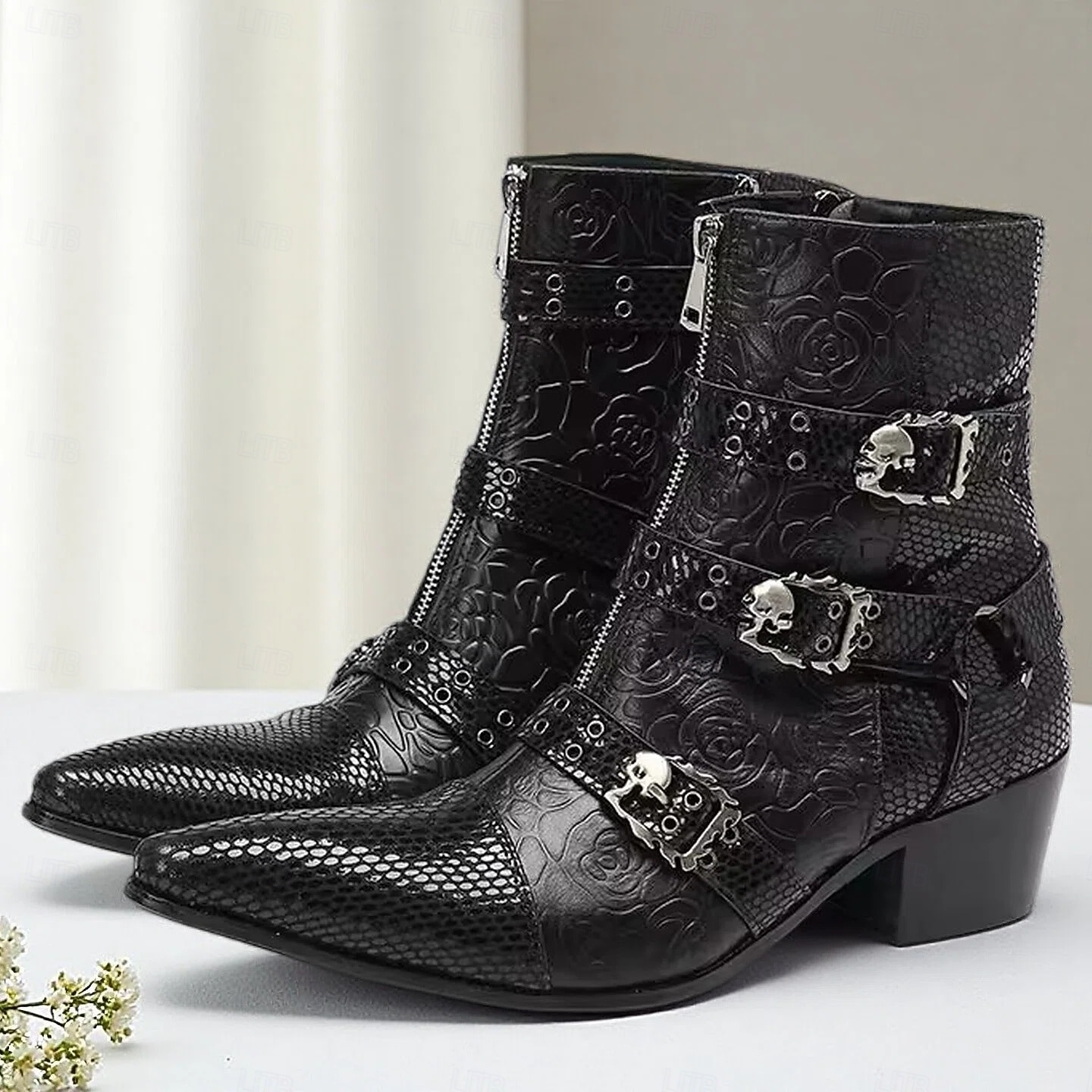 Ανδρικές μαύρες δερμάτινες μπότες με ανάγλυφη αγκράφα – κλασικό σχέδιο με λεπτομέρειες με τρουκς, ιδανικές για επίσημες εκδηλώσεις, casual ρούχα και βραδινές εμφανίσεις 2026 - $159.99 –P1
