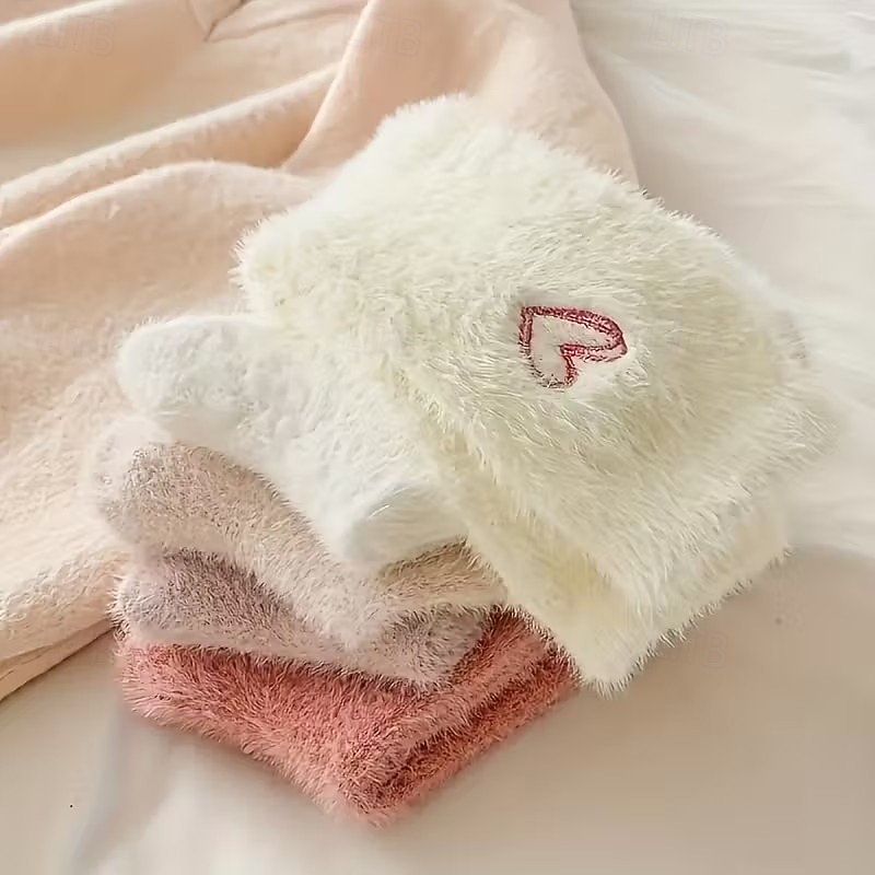 5 perechi de sosete din fleece coralin femei – sosete calde groase până la jumătatea gambei pentru iarnă cu broderie în formă de inimă sosete confortabile pentru acasă alegere de cadou pentru vreme 2026 - $13.99 –P7