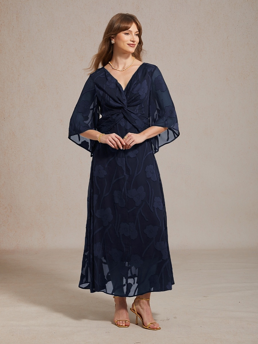 Femmes Robe maxi Robe en Chiffon Élégant Quotidien Vacances robe demoiselle d honneur À lacets Fleuri Manche 3/4 Col en V bleu marine de 2026 ? SGD S$124.82 –P8