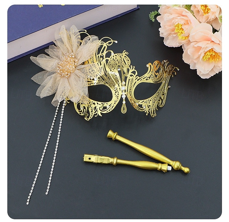 Złota maska do balu maskowego weneckiego z filigranem i ozdobnym kwiatem – elegancki dodatek do kostiumu weneckiego na imprezy i bale 2026 - $24.99 –P3