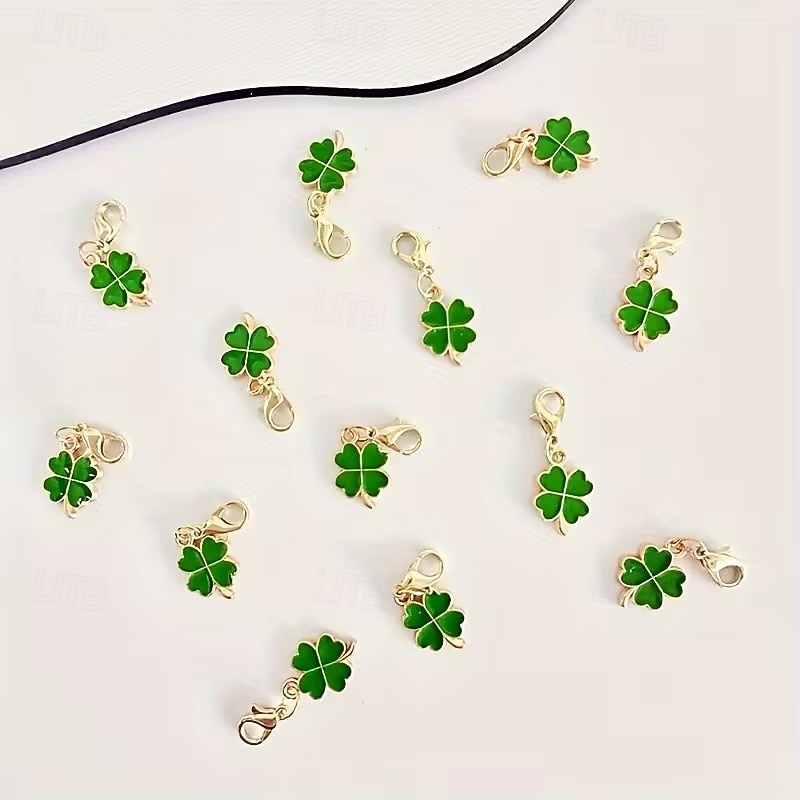 12 قطعة من سلاسل مفاتيح معدنية على شكل نبتة البرسيم الخضراء بمناسبة عيد القديس باتريك، مزودة بمشبك على شكل مخلب الكركند، وهي هدايا أساسية لحفلات التخرج وحفلات الزفاف وتزيينات الأعياد. 2026 - $10.99 –P3