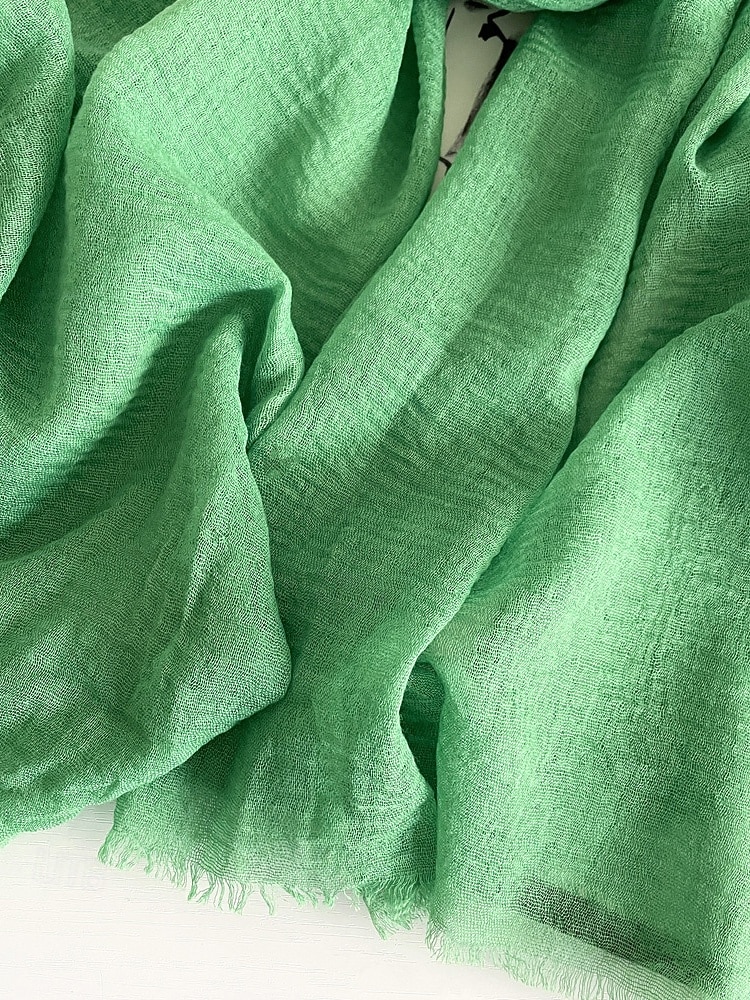 Lett polyesterskjerf for kvinner, flere farger, mykt og tynt, perfekt for St. Patricks dag og hverdagsbruk 2026 - $9.99 –P6