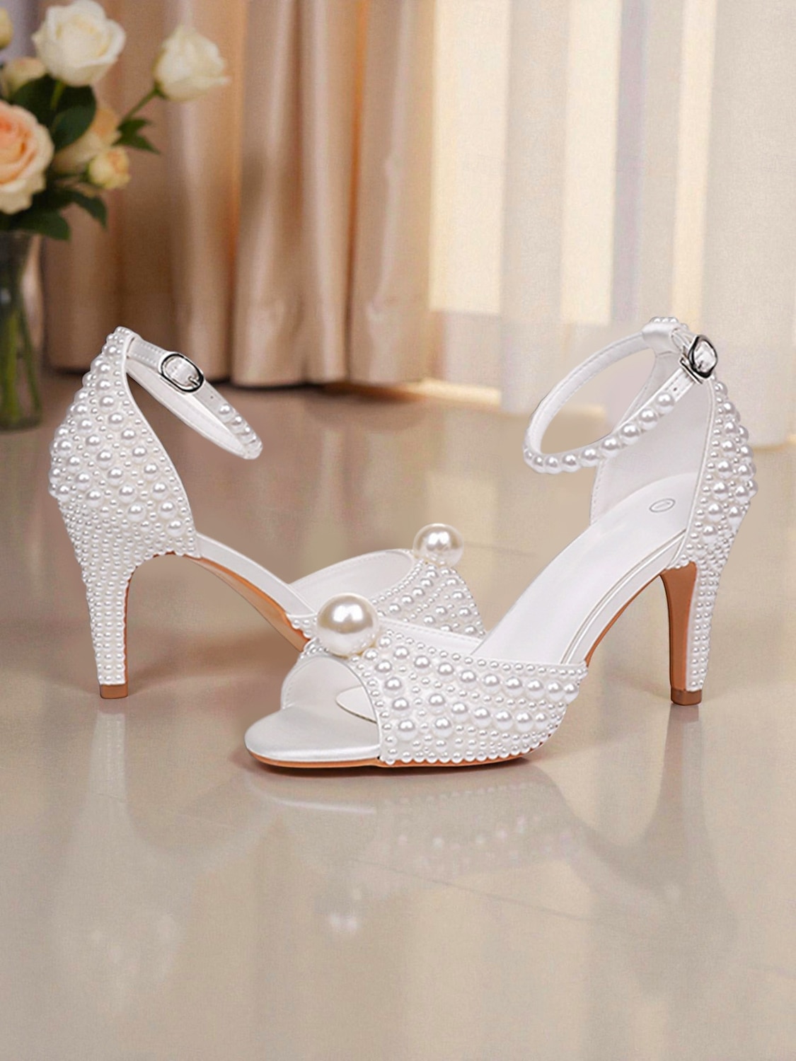 sandali da sposa con tacco alto decorati con perle e cinturino alla caviglia, eleganti scarpe da sposa aperte per la sposa, tacchi di lusso decorati con perle per la cerimonia &ricezione del 2026 a $64.99 –P8