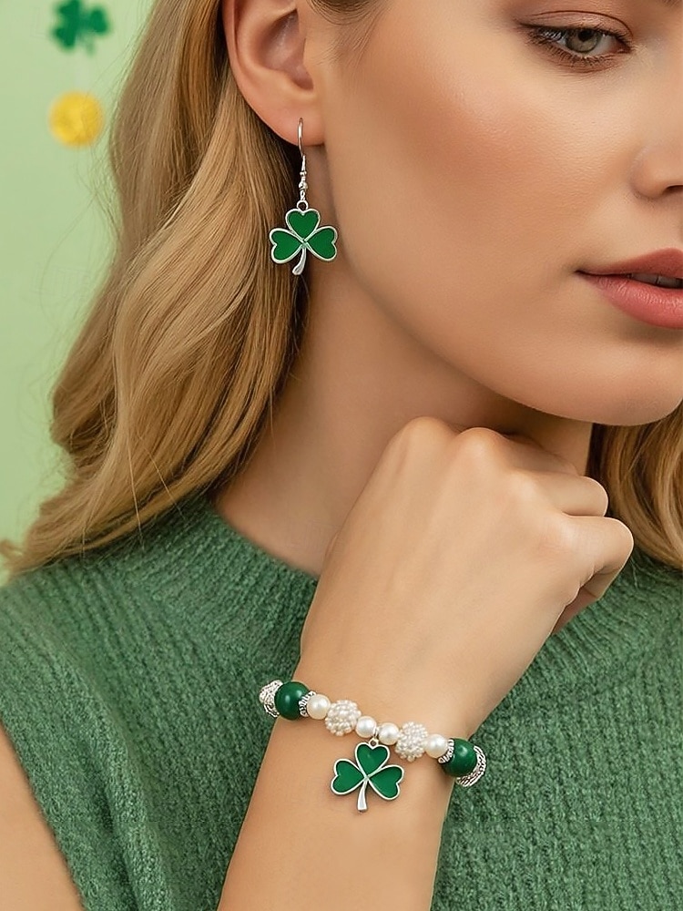 Set med shamrockarmband och örhängen i legering och akryl för kvinnor, gröna och vita pärlor, perfekt för St. Patricks dag och vardagsbruk 2026 - $11.99 –P2