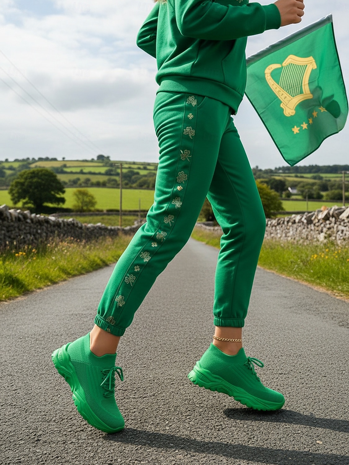 Teniși verzi Flyknit pentru femei - pantofi casual confortabili cu design șireturi, ideali pentru evenimente de Ziua Sfântului Patrick, plimbări zilnice, comisioane în aer liber și întâlniri casual 2026 - $34.99 –P3