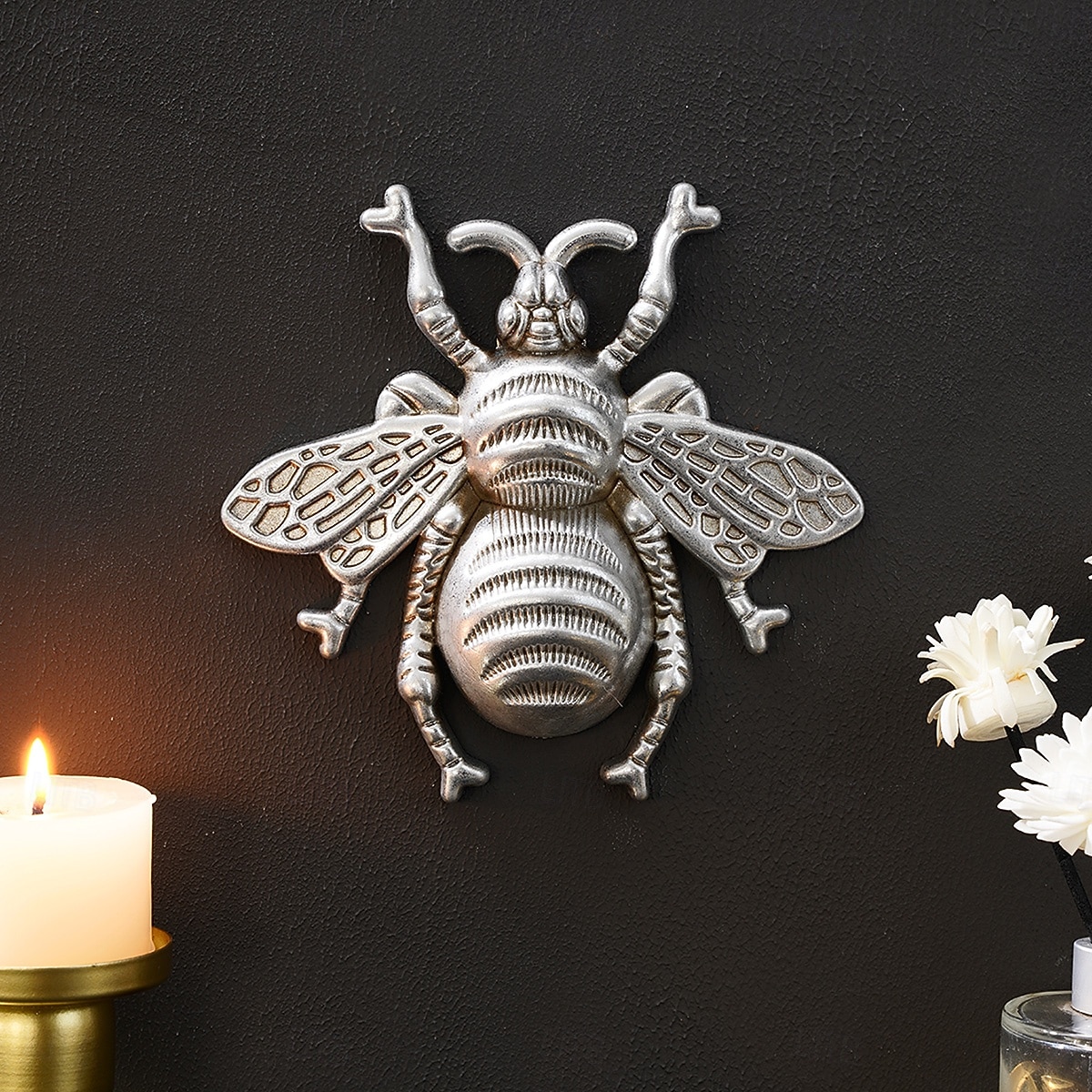 Wanddecoratie van een vliegende bij van hars, een uniek hangend ornament met insectenthema, perfect voor feestdecoratie, kamerdecoratie, woonaccessoires en wanddecoratie met een natuurlijke 2026 - $21.99 –P11