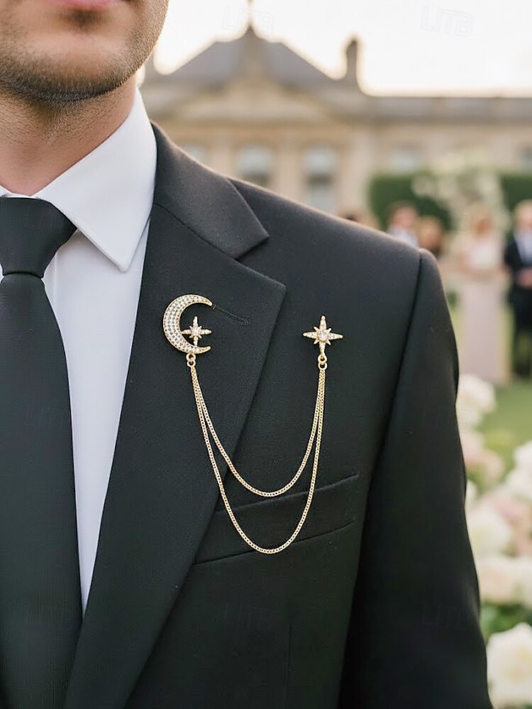 Broche pour homme en alliage de faux diamants en forme de lune et d'étoile, disponible en or et en argent, parfaite pour les mariages et les événements formels. de 2026 ? $9.99 –P2