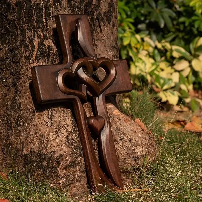 Intertwined Hearts Wooden Cross, Romantic Handcrafted Gift, Engravable Design, Perfect for Weddings, Anniversaries, or Special Occasions, Elegant Religious Home Decor 2026 - $19.99 –P8