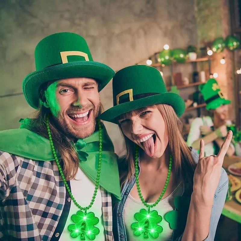 2 Pcs St. Patrick's Day Irish Shamrock LED Light-Up Bead Necklace, Party Celebration, Festival Decoration, Green Shamrock Necklace for Holiday, Event, and Party Accessories 2026 - $8.49 –P6