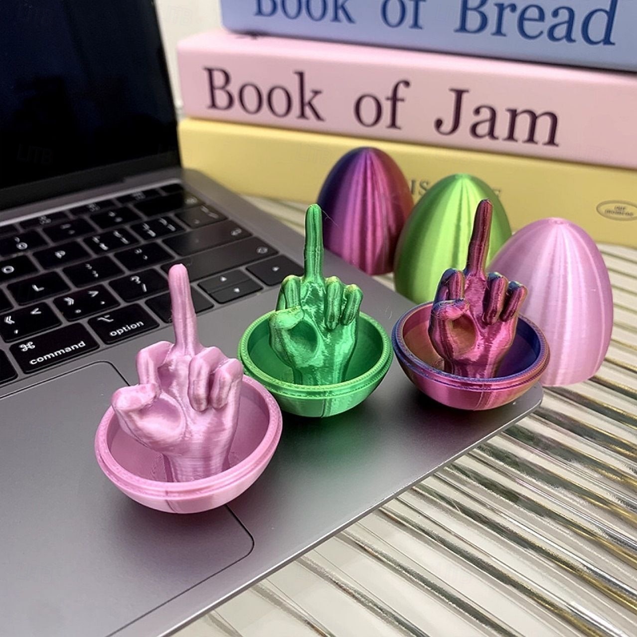 Velikonoční vajíčko s prostředníčkem, 3D tisk dárků pro dospělé, vícebarevné a jedinečné designy, ideální pro velikonoční košík a velikonoční dárky pro dospělé. 2026 - $9.99 –P4