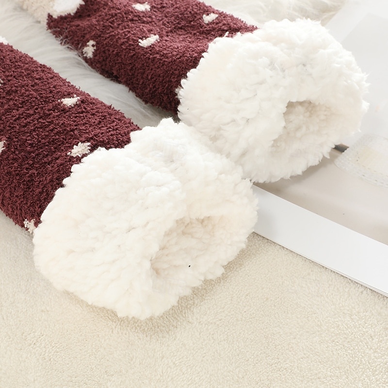 Calcetines de cachemira ultra gruesos para mujer, calcetines de casa suaves y antideslizantes con agarre, calcetines navideños cálidos y acogedores, calcetines de invierno suaves e inherentes. 2026 - $21.99 –P1