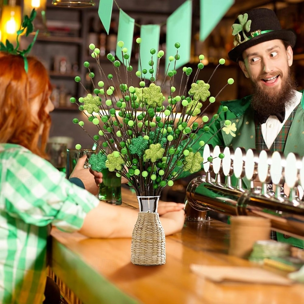 חבילה של 6 גבעולי פירות יער תלתן ליום פטריק הקדוש, מקלות תלתן מלאכותיים לקישוט, גבעולי פירות יער איריים ירוקים לקישוטי שולחן מרכזיים, סידורי פרחים ויצירות "עשה זאת בעצמך" 2026 - $28.99 –P5