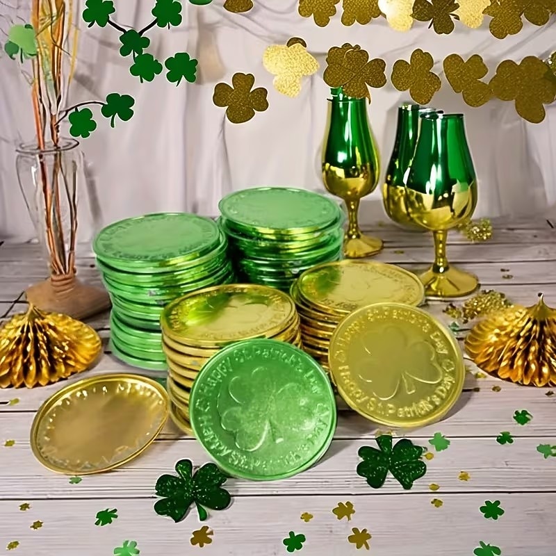 Złote monety na dzień św. Patryka - 100/200 sztuk złotych zielonych monet na szczęście, plastikowe monety koniczyna skrzat, moneta z 3-listną koniczyną do dekoracji i upominków na imprezę 2026 - $26.79 –P12