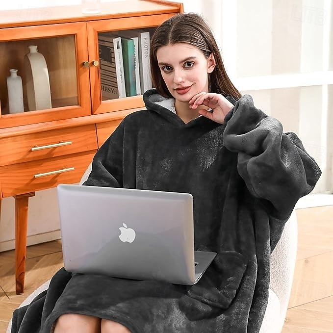 Manta vestível com capuz, aconchegante e macia, ideal para adultos. Presente perfeito para mulheres, mães e para ela mesma. Roupa de descanso quentinha e confortável. de 2026 por $41.99 –P6