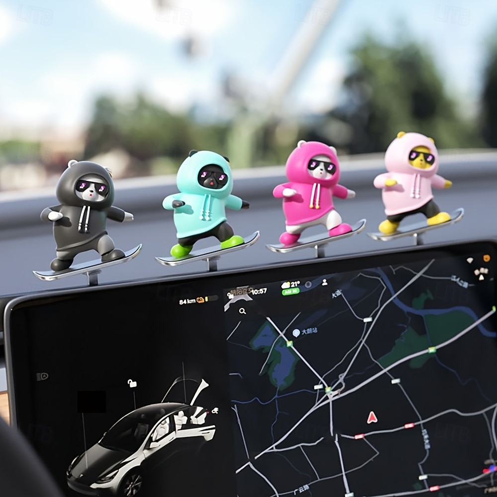 Adorno para tablero de automóvil con forma de oso de patineta: colgante para tablero de automóvil con dibujos de animales que presenta un elegante diseño de gafas y sudadera con capucha, adecuado para 2026 - $21.99 –P1