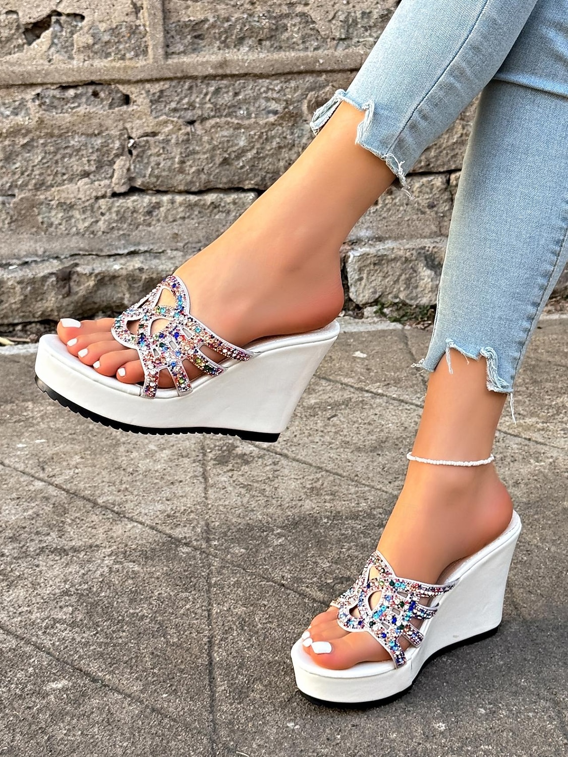 Rosa Keilsandalen für Damen mit Strassverzierungen – stilvolles Schuhwerk für Insel- und Kreuzfahrturlaube 2026 - $24.99 –P6